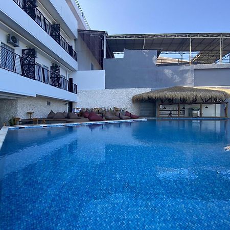 Zasgo Hotel Лабуан-Баджо Екстер'єр фото