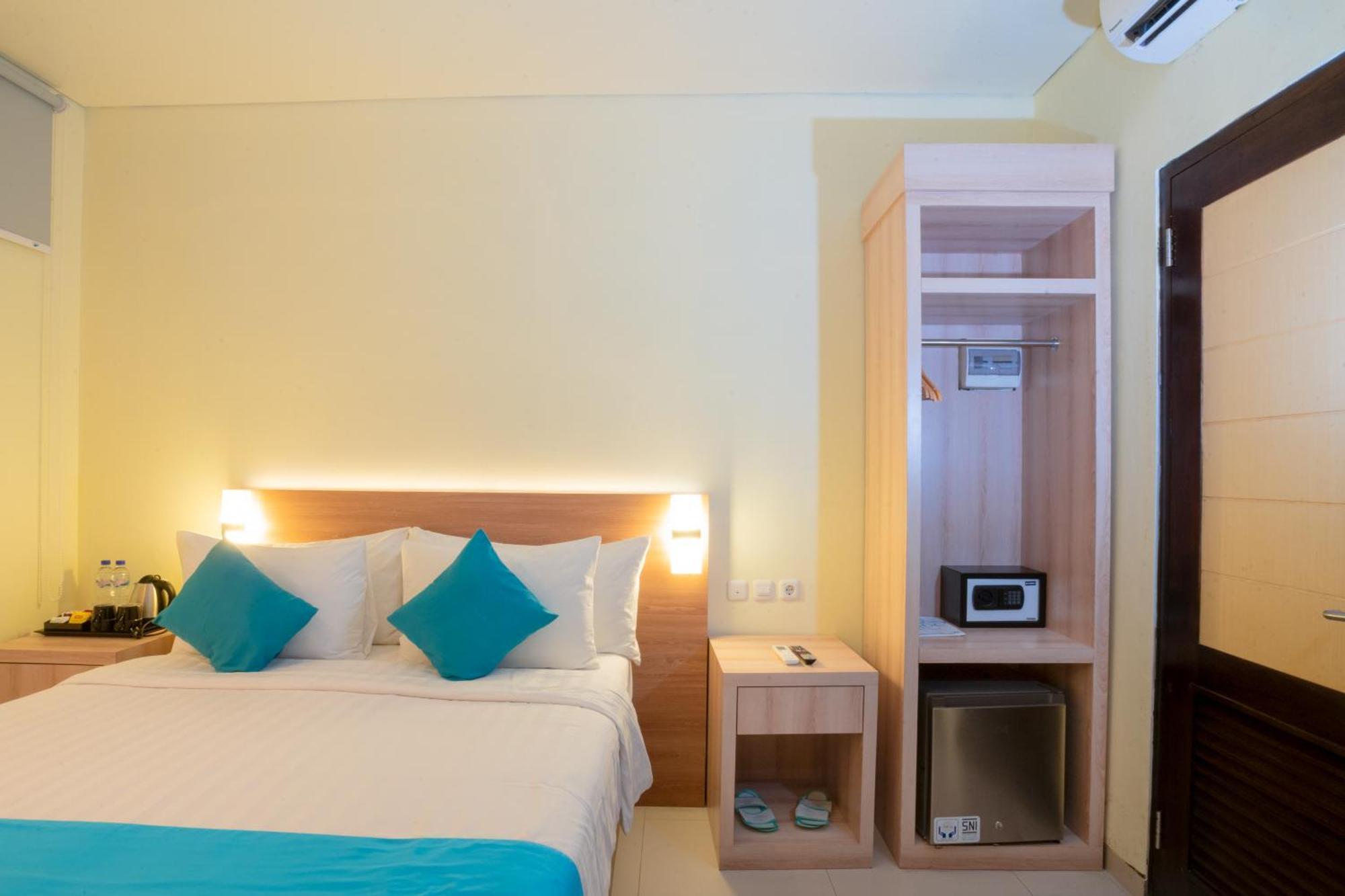 Zasgo Hotel Лабуан-Баджо Екстер'єр фото